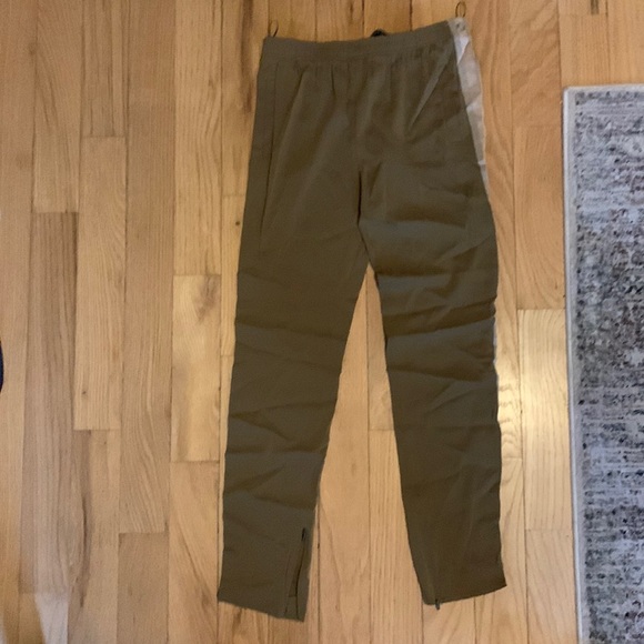 Gucci Olive Silk Pant - Picture 1 of 8